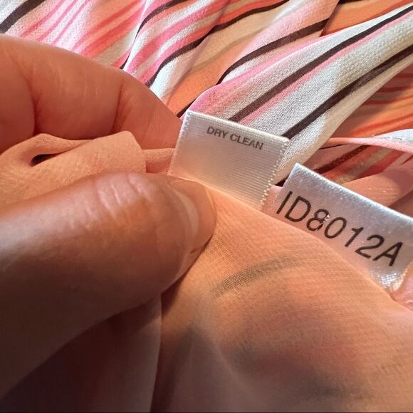 3 for $30! Loft pink petites short sleeve top - Picture 5 of 12